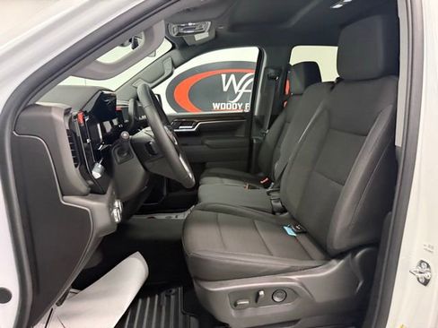 New 2026 GMC Sierra 1500 SLE w/ Preferred Package image 11