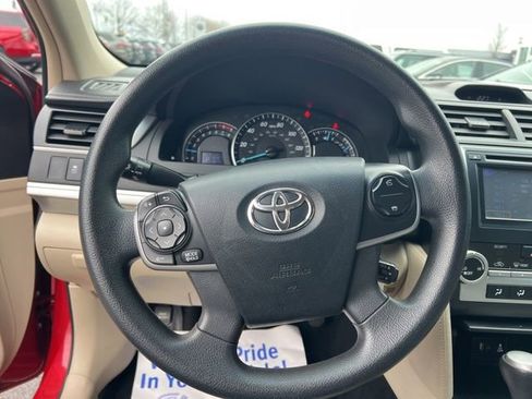 Used 2012 Toyota Camry LE image 13