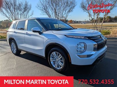 Used 2024 Mitsubishi Outlander ES
