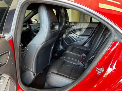 Used 2019 Mercedes-Benz CLA 250 image 30