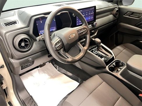 Certified 2023 Chevrolet Colorado Trail Boss w/ Technology Package image 13