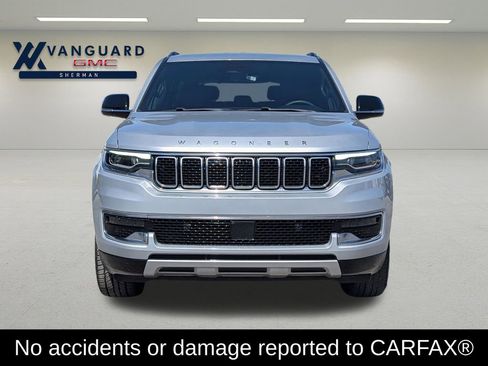 Used 2024 Jeep Wagoneer L Series II RWD image 2