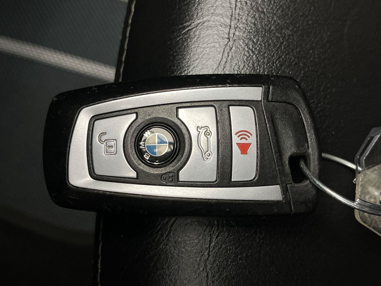 Used 2018 BMW M3 RWD image 26