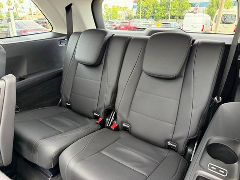 Certified 2026 Mercedes-Benz GLS 450 4MATIC image 15