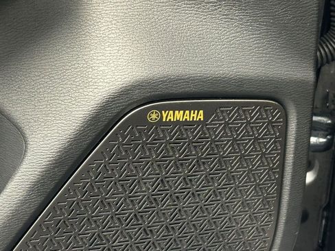 New 2026 Mitsubishi Outlander SE image 14