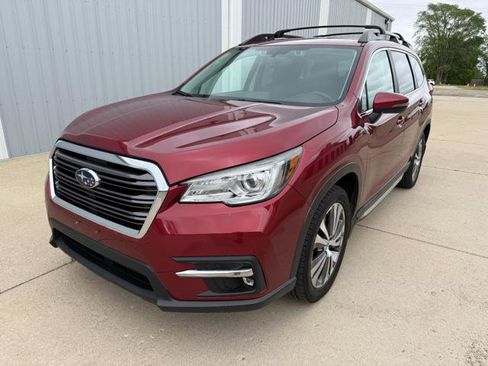 Used 2019 Subaru Ascent Limited w/ Popular Package #3 AWD/4WD image 3