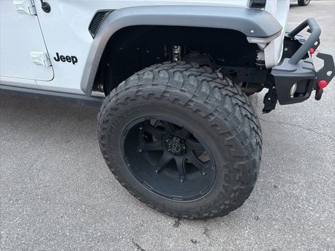 Used 2020 Jeep Gladiator Sport w/ Quick Order Package 24S image 37