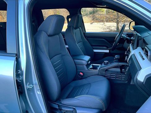 Used 2024 Toyota Tacoma TRD Off-Road image 7