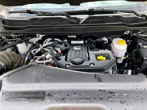 Used 2025 RAM 2500 Big Horn AWD/4WD image 37