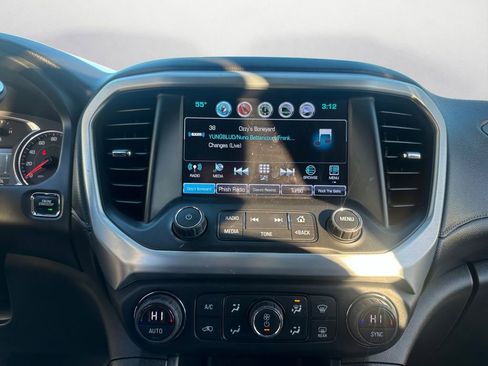 Used 2017 GMC Acadia SLT image 17