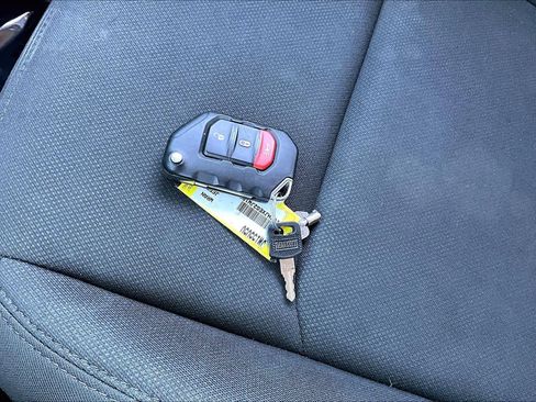 Used 2018 Jeep Wrangler Unlimited Sahara image 14