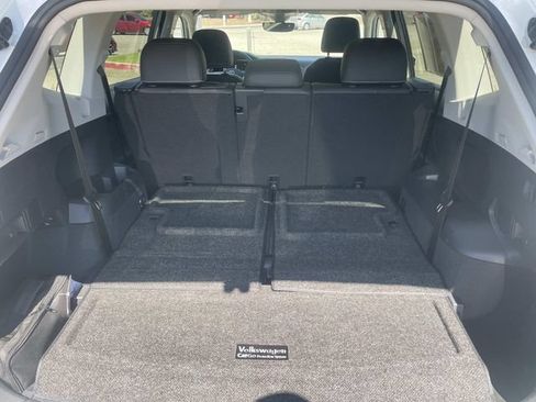 Certified 2023 Volkswagen Tiguan SE w/ Panoramic Sunroof Package FWD image 26