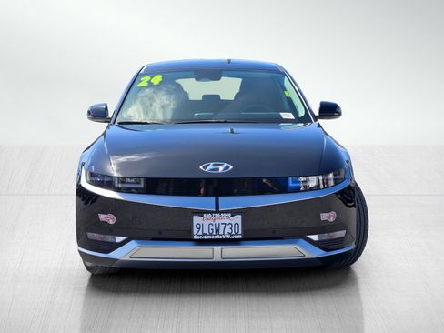 Used 2024 Hyundai Ioniq 5 SEL RWD image 2