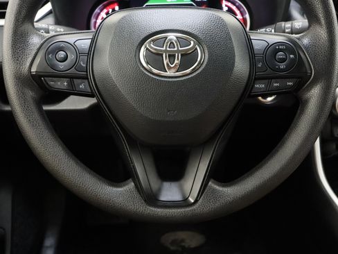 Used 2025 Toyota RAV4 XLE FWD image 24