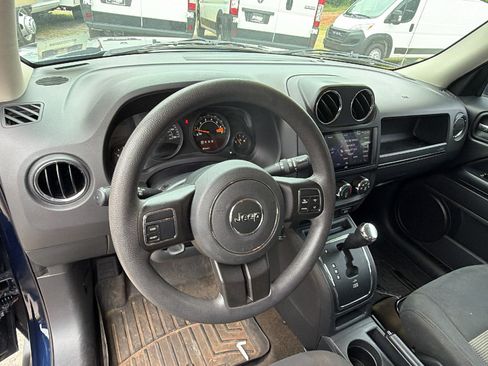 Used 2016 Jeep Patriot Sport w/ Power Value Group FWD image 24