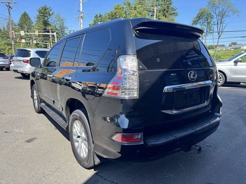 Used 2016 Lexus GX 460 w/ Premium Package AWD/4WD image 3