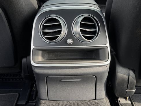 Used 2016 Mercedes-Benz S 550 Sedan image 34