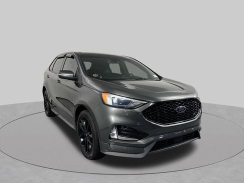 Used 2019 Ford Edge ST w/ Convenience Package AWD/4WD image 3