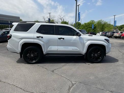 Used 2026 Toyota 4Runner Platinum AWD/4WD image 7