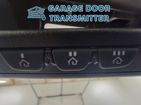 Used 2023 Subaru Forester Limited image 32