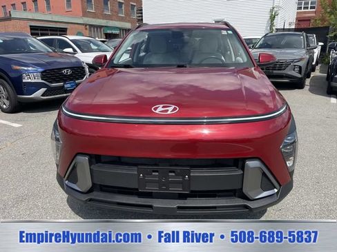 Used 2024 Hyundai Kona SEL AWD/4WD image 9