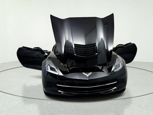 Used 2016 Chevrolet Corvette Stingray Convertible w/ 2LT Preferred Equipment Group RWD image 15