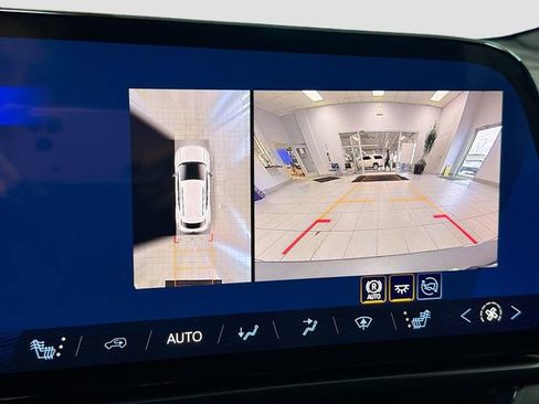New 2026 Chevrolet Equinox EV RS FWD image 15