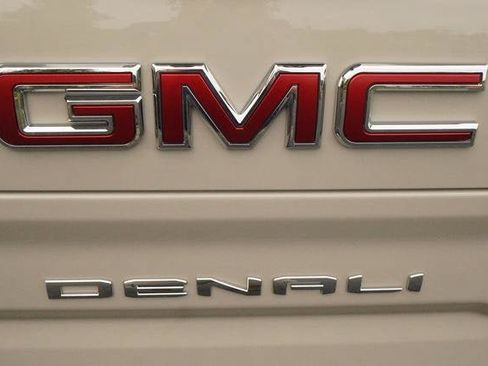 New 2026 GMC Sierra 1500 Denali w/ Denali Reserve Package AWD/4WD image 44