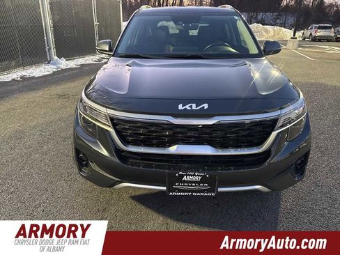 Used 2022 Kia Seltos S image 2