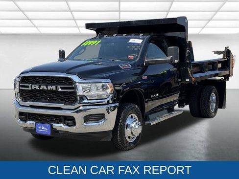 Used 2022 RAM 3500 Tradesman image 3