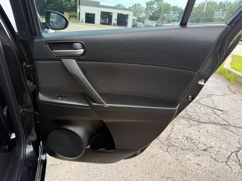 Used 2012 MAZDA MAZDA3 i Touring FWD image 15