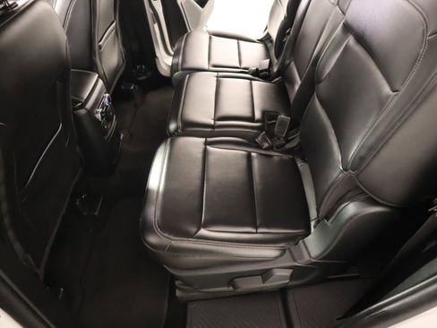 Used 2023 Ford Explorer XLT w/ Equipment Group 202A image 13