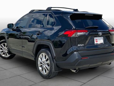 Used 2023 Toyota RAV4 XLE Premium FWD image 12