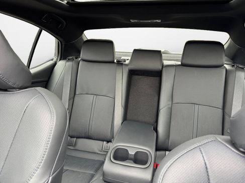 Used 2025 Toyota Camry XSE image 12