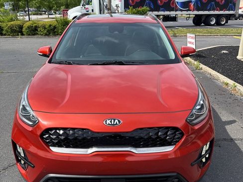 Used 2020 Kia Niro image 2