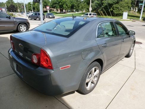 Used 2009 Chevrolet Malibu Hybrid FWD image 2