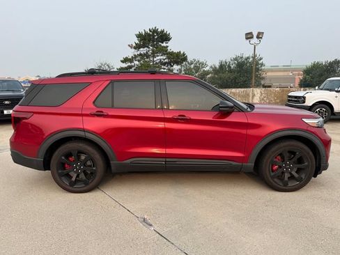 Used 2020 Ford Explorer ST w/ ST Street Pack AWD/4WD image 2