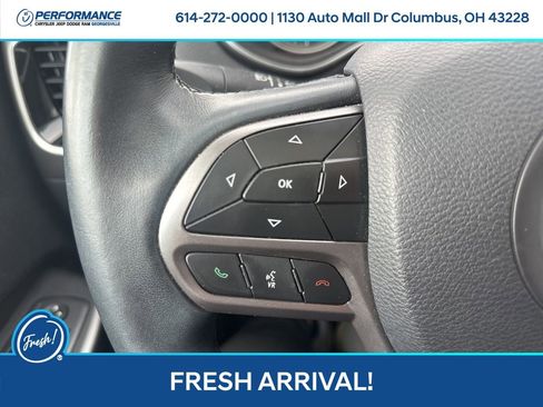 Used 2019 Jeep Cherokee Limited image 18