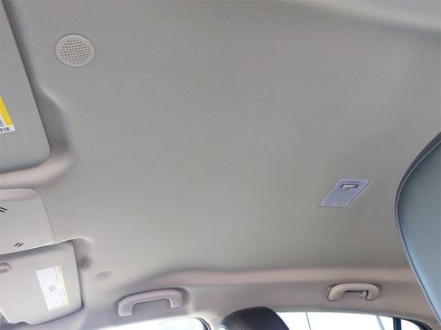 Used 2018 Buick Encore Preferred image 29