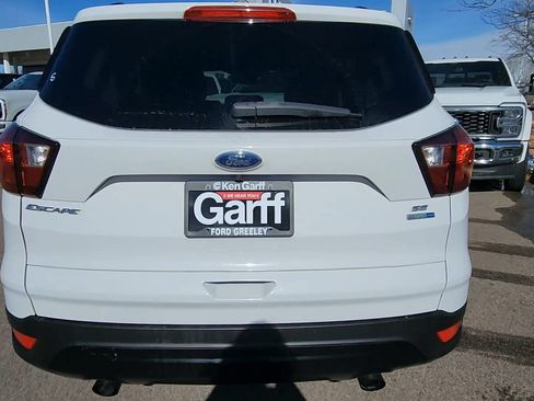 Used 2019 Ford Escape SE image 28
