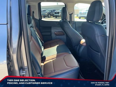 Used 2023 Ford Maverick Lariat w/ Equipment Group 500A Standard AWD/4WD image 17