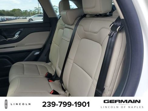 New 2026 Lincoln Corsair Premiere image 19