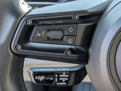 Used 2022 Porsche Taycan 4S image 26