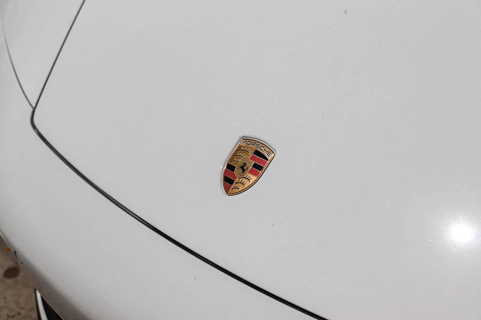 Used 2025 Porsche 911 Carrera RWD image 11