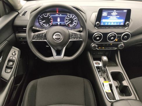 Used 2025 Nissan Sentra SV FWD image 22
