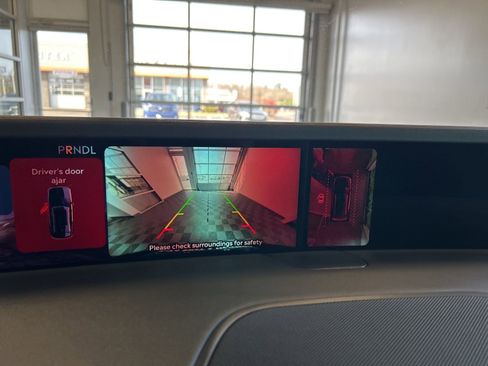 Used 2024 Lincoln Nautilus Reserve image 32