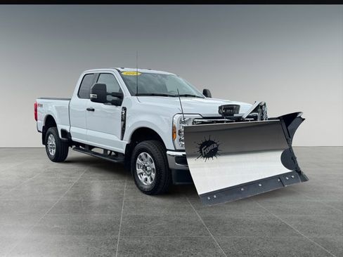 Used 2024 Ford F250 XLT w/ FX4 Off-Road Package AWD/4WD image 7