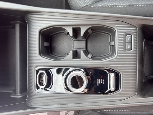 New 2026 Jeep Cherokee Laredo image 17