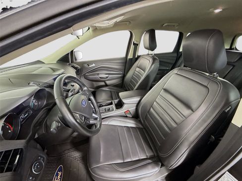 Used 2019 Ford Escape SEL image 14