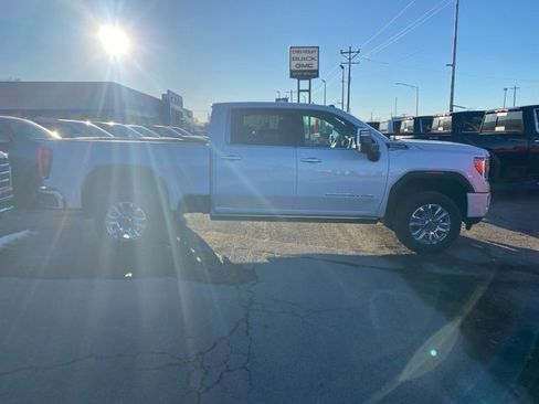 Used 2023 GMC Sierra 2500 Denali w/ Denali Ultimate Package image 7